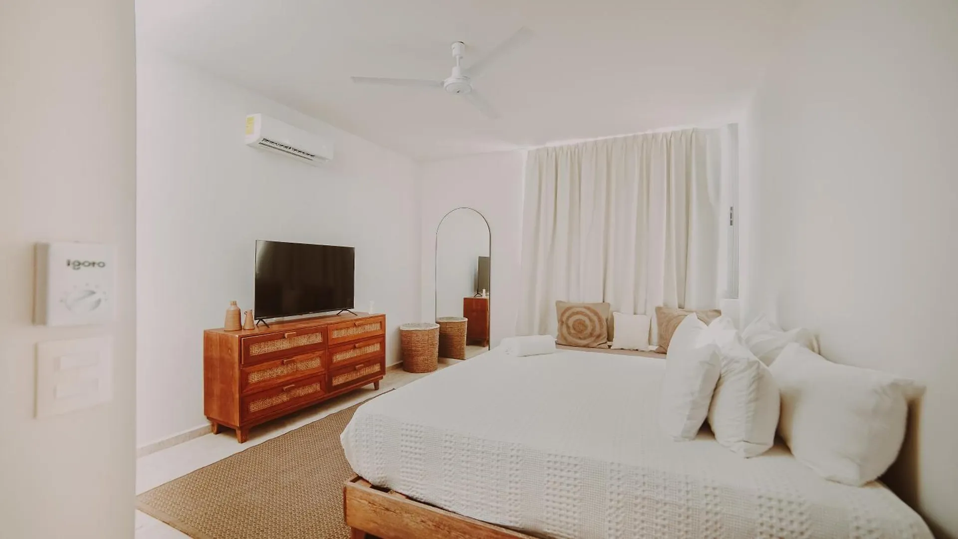 툴룸 2 Story Penthouse La Veleta 4Br 아파트 0*,  멕시코