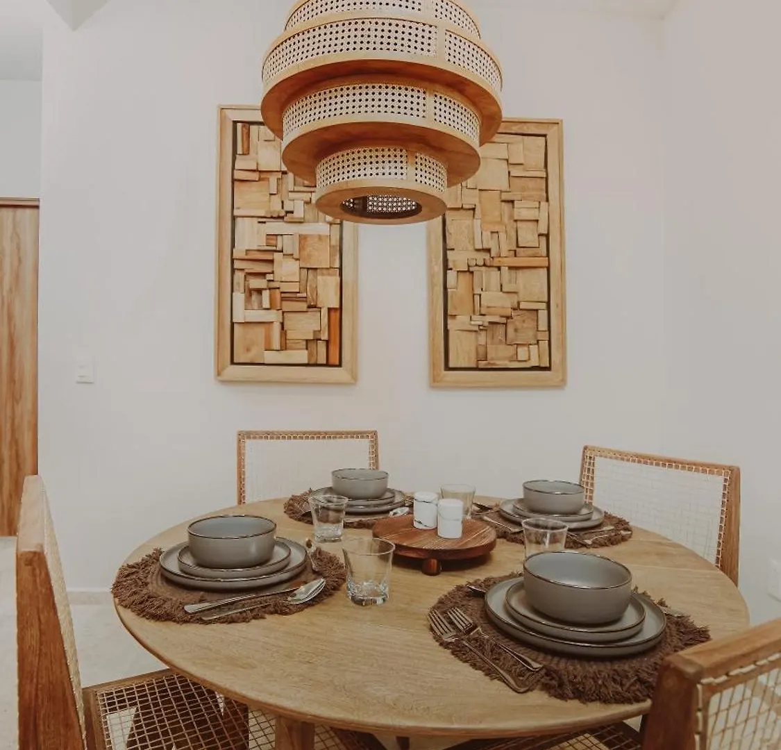 툴룸 2 Story Penthouse La Veleta 4Br 아파트